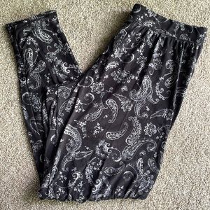 ❤️$6 BUNDLED❤️ Maurice’s Super Soft Leggings